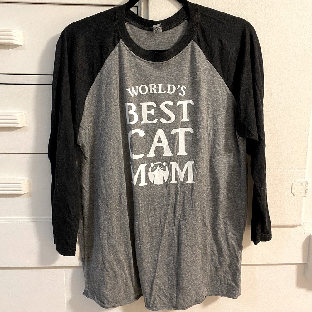 🎉5/$30 - “World’s best cat mom” baseball tee 😻
